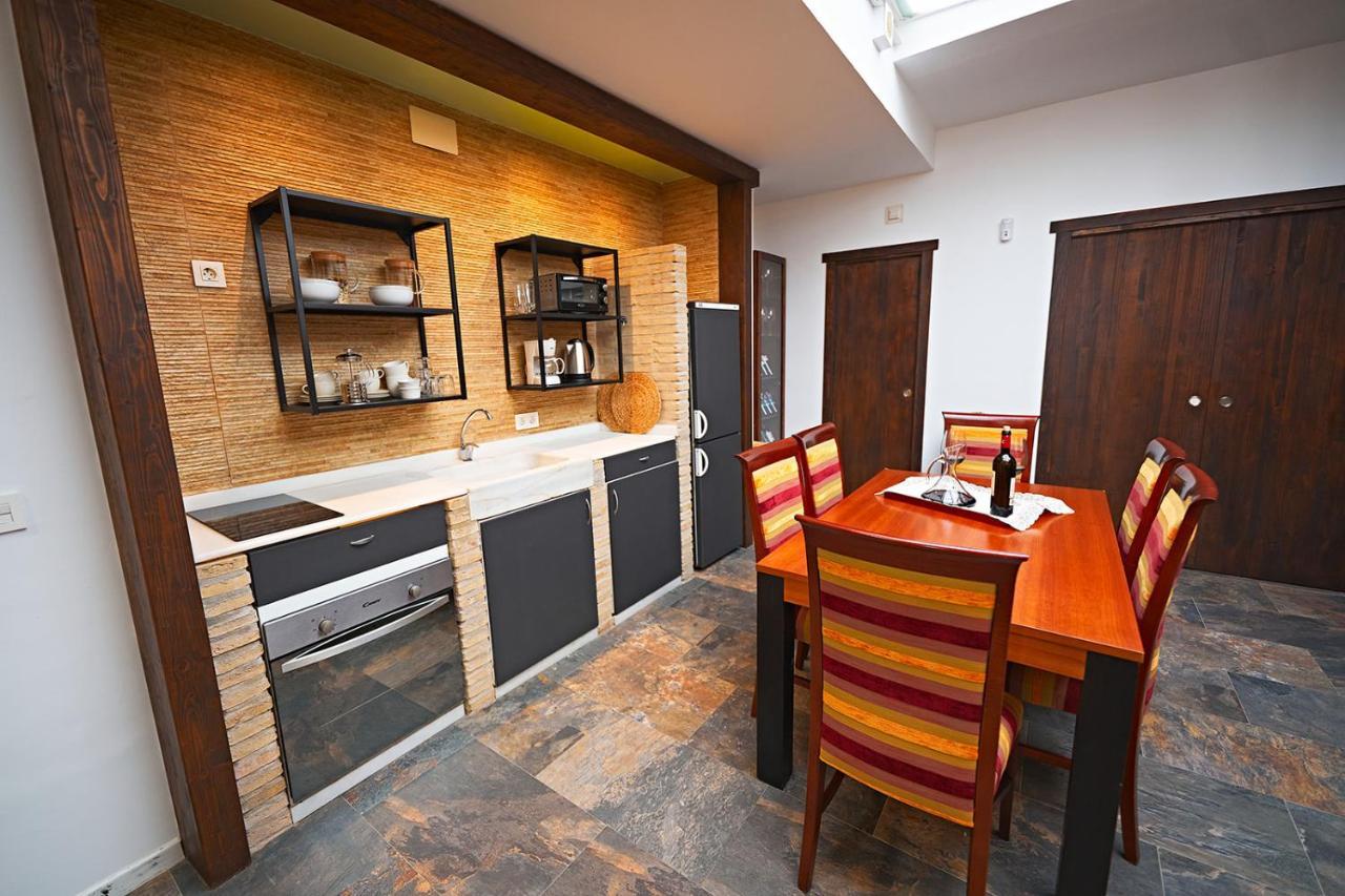 Apartamentos Infantes 28 รอนดา ภายนอก รูปภาพ